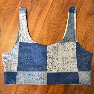 XL reversible Fabletics sports bra